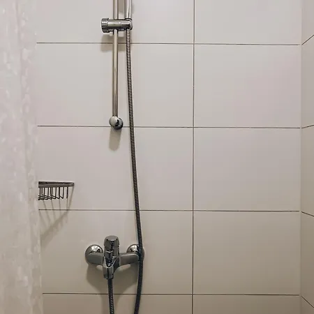 Apartment Neuwertiges Apartment: Glasfaser-wlan Und Privatparkplatz *