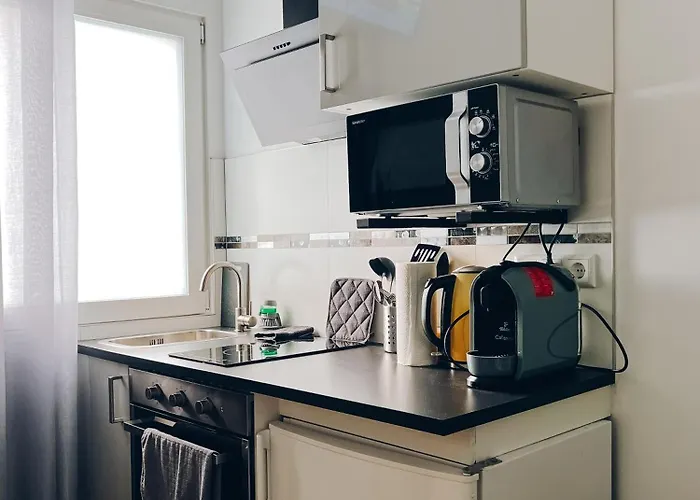 Neuwertiges Mit Schnellem Wlan, Netflix, Glasfaser, Kostenlose Privatparkplatz Auch Fuer Transporter Geeignet R8 Appartamento